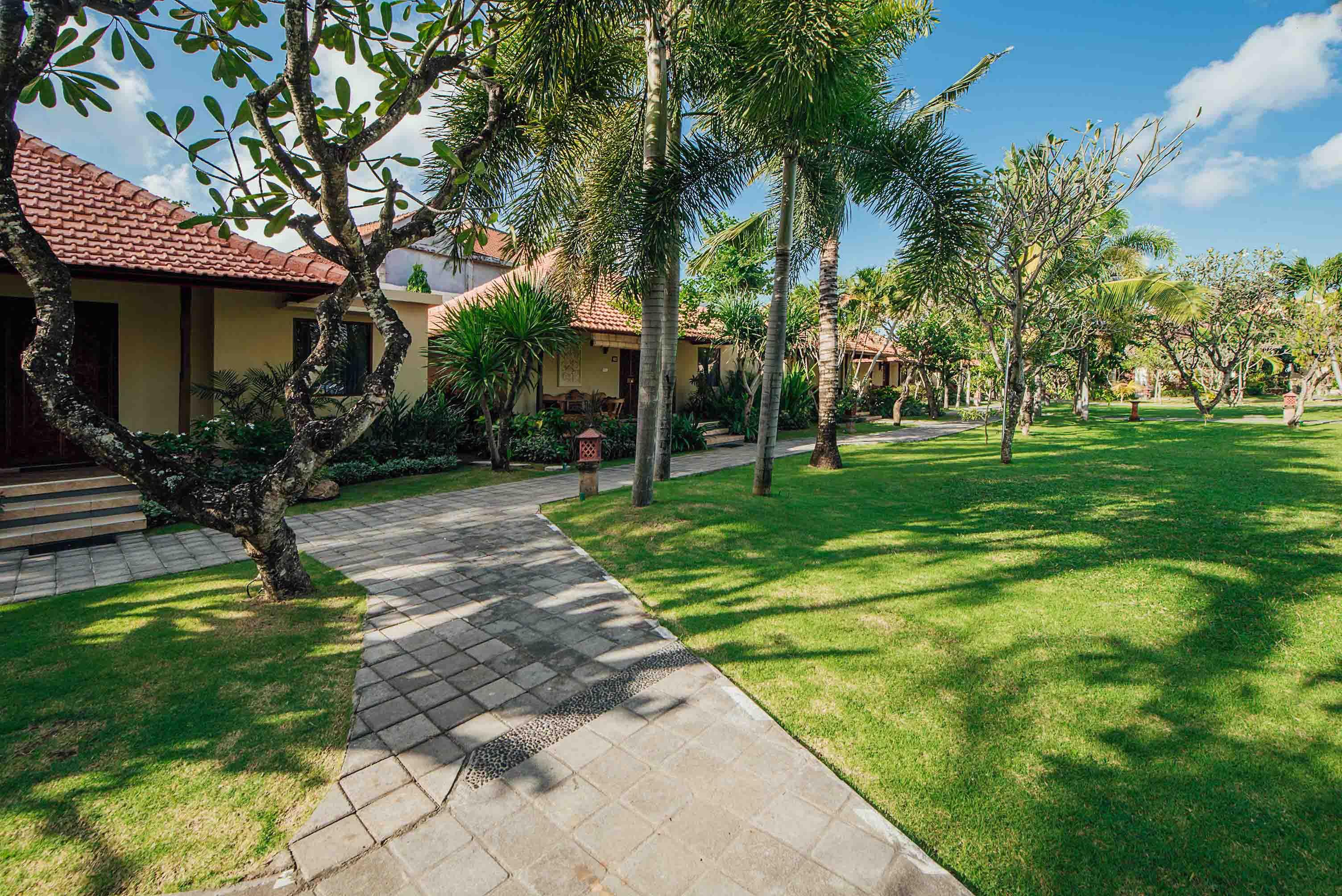 Kuta Puri Bungalows, Villas And Resort Zewnętrze zdjęcie