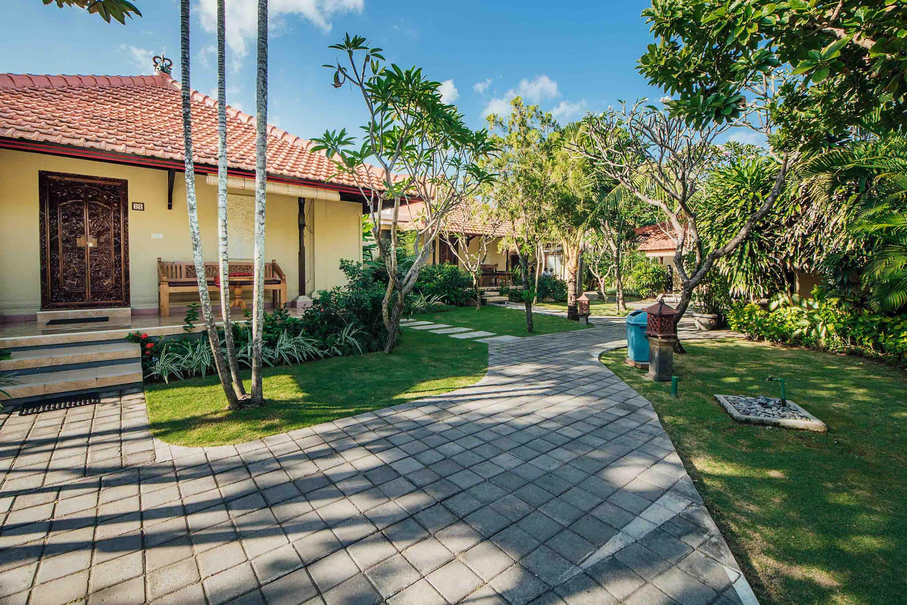 Kuta Puri Bungalows, Villas And Resort Zewnętrze zdjęcie