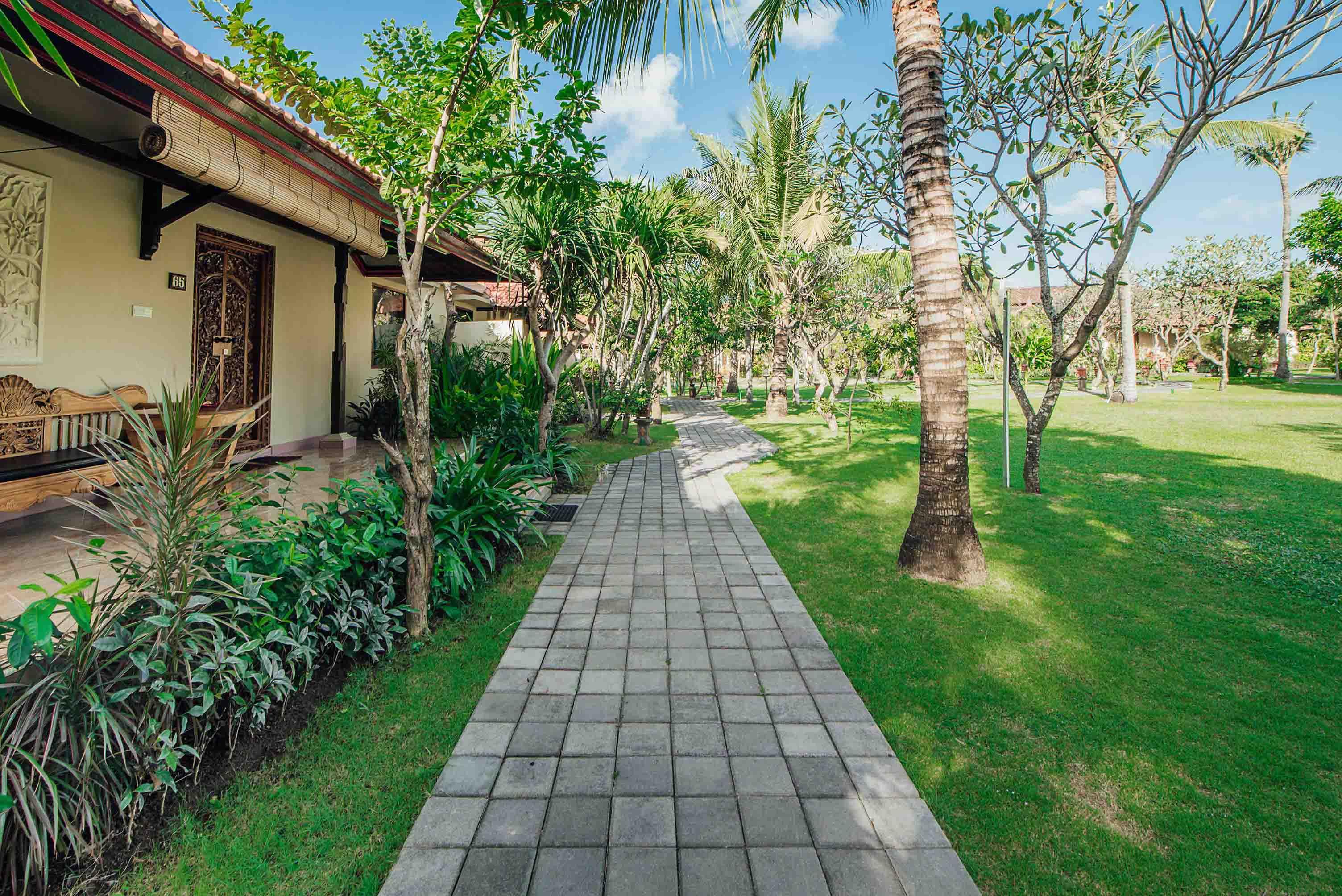 Kuta Puri Bungalows, Villas And Resort Zewnętrze zdjęcie